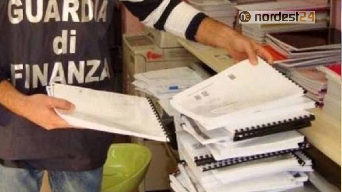 Trieste. Migliaia di libri interamente fotocopiati: copisteria nei guai - 