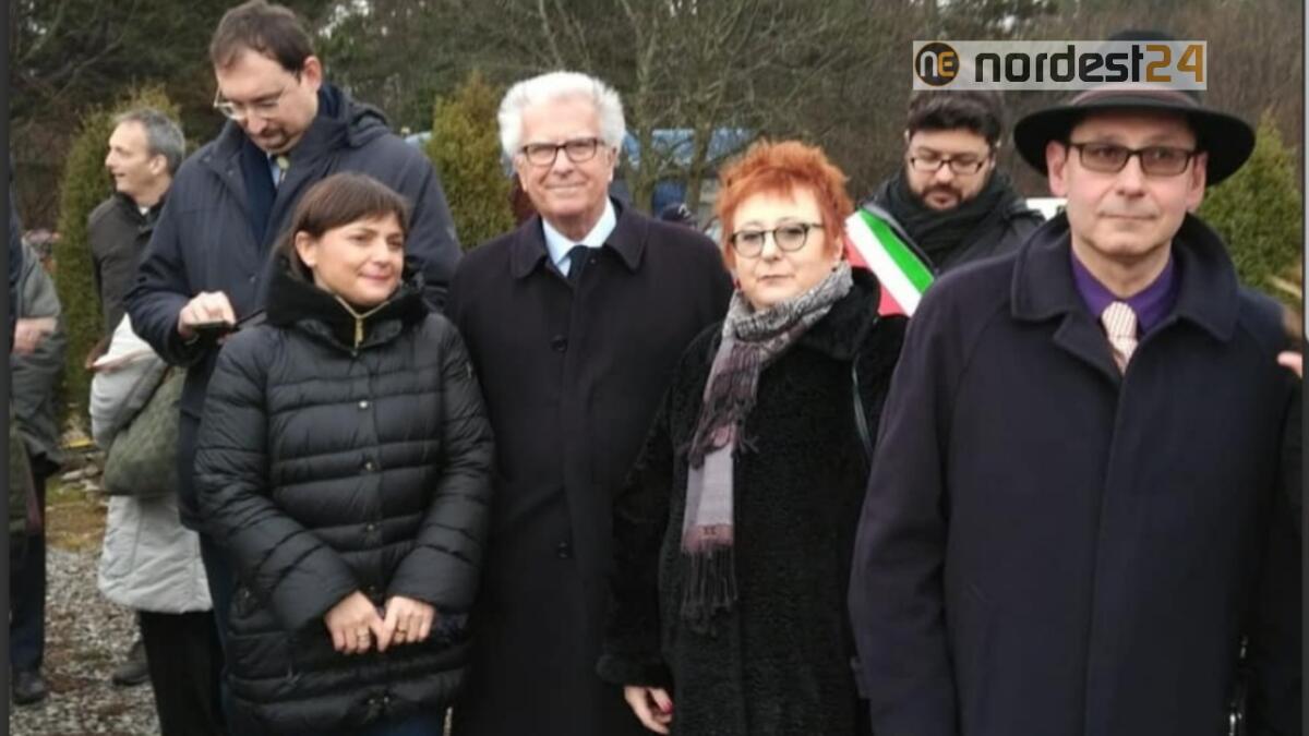 Foibe, parla Gasparri e il Pd lascia Basovizza - 