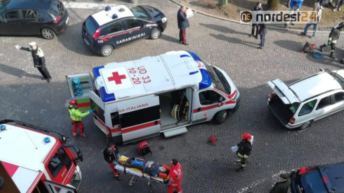 Incidente a Tarcento: donna investita da un'auto - 