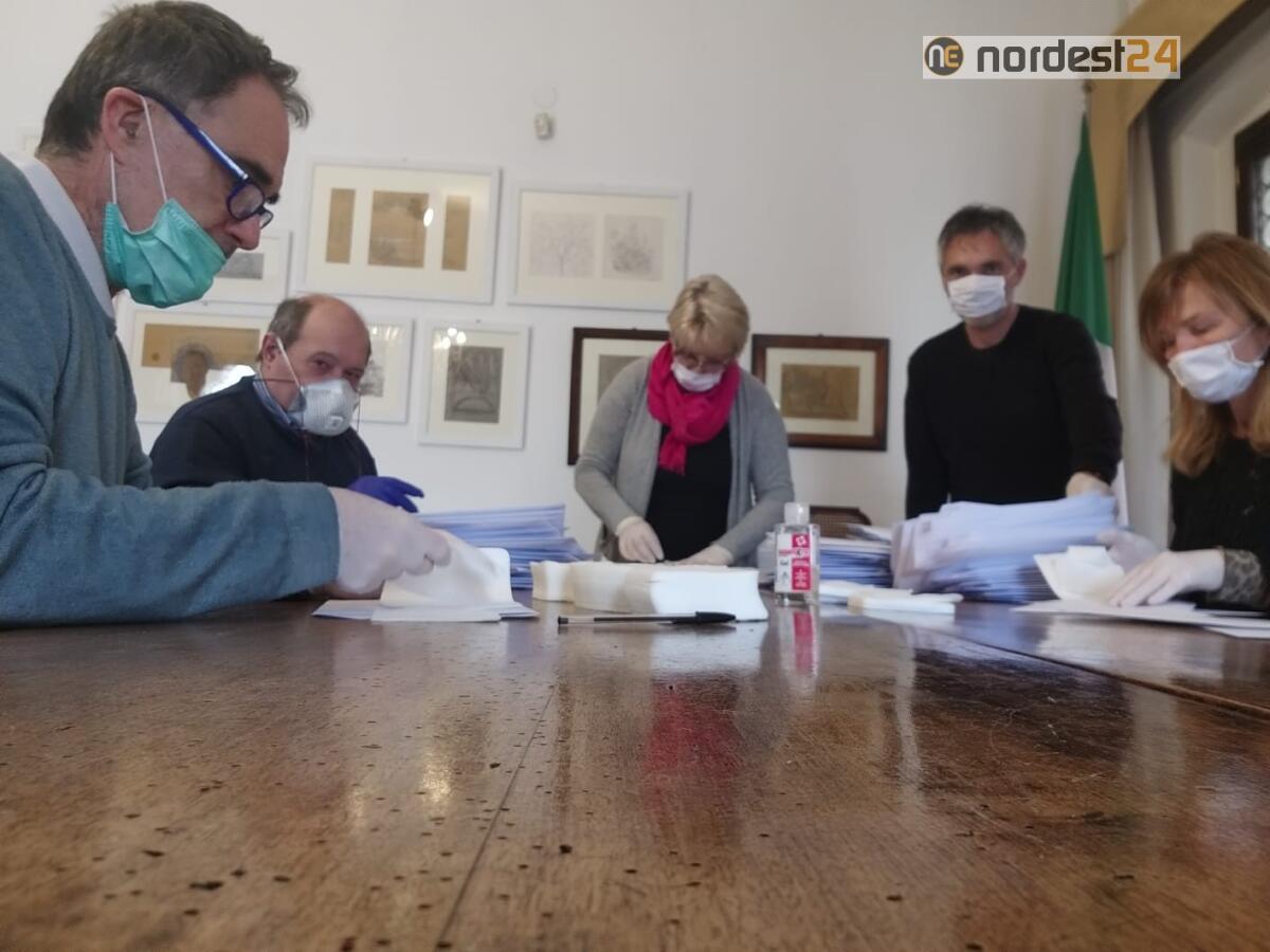 In consegna a Portogruaro le mascherine a 2600 ultraottantenni - 