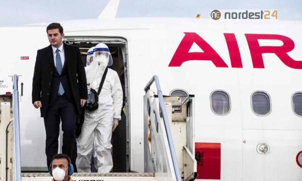 Coronavirus: atterrato a Verona il volo con i medici albanesi - 