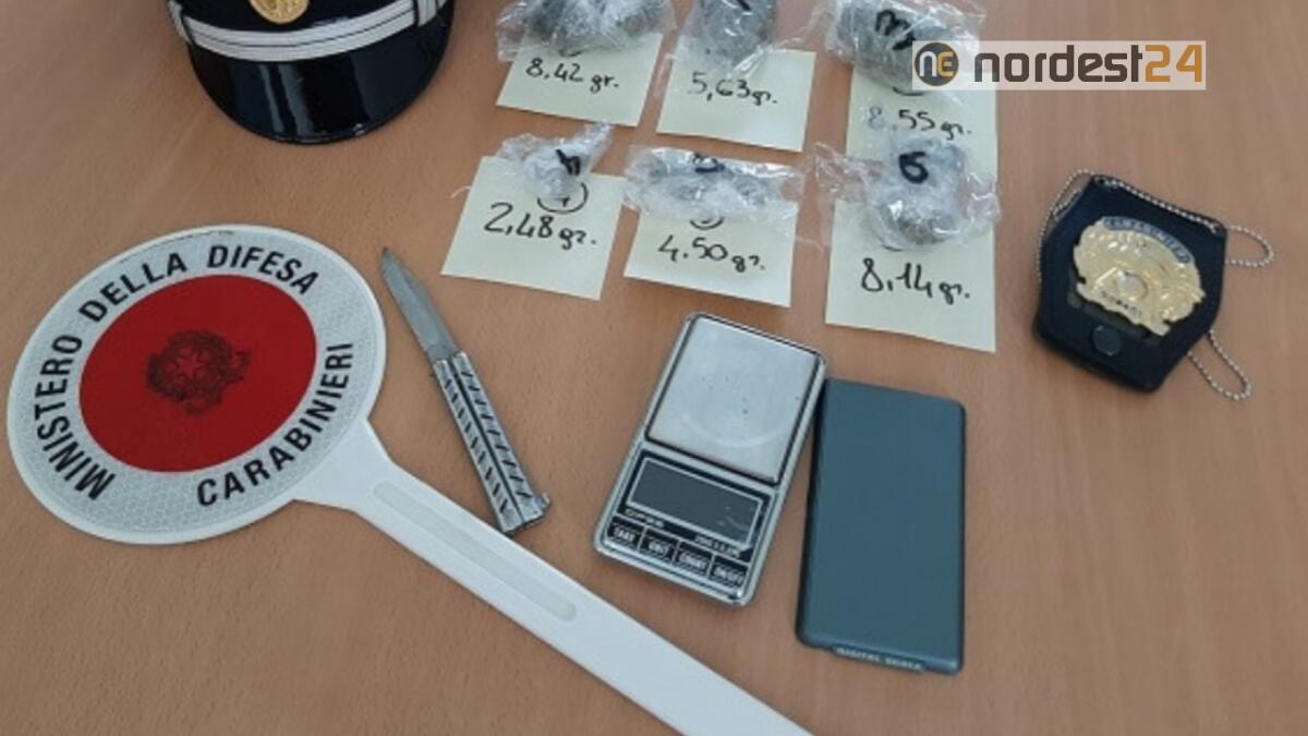 Chilometri in bici per comprare droga: arrestato spacciatore e sanzione a 20enne - 