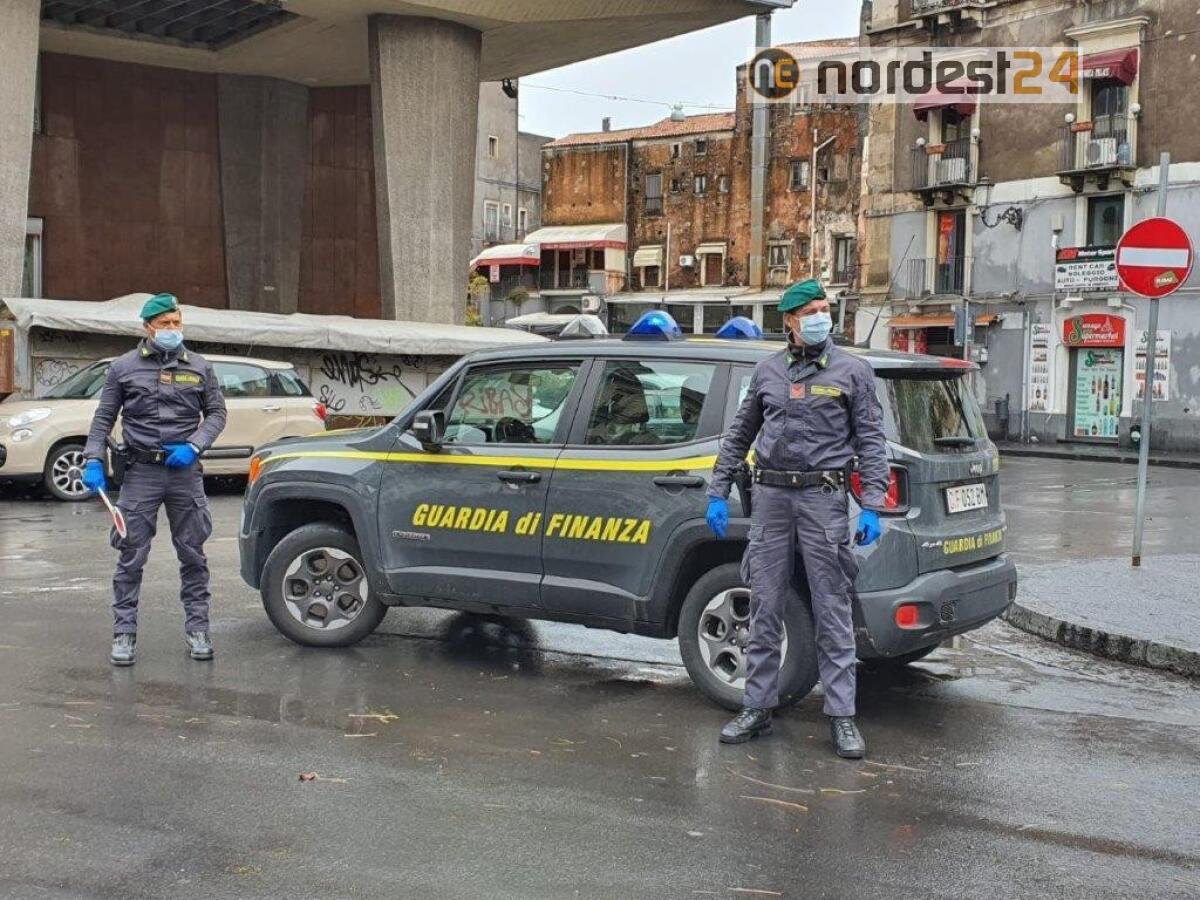 Este (PD). A spasso senza motivo: scoperto finto cieco con pensione di invalidità - 