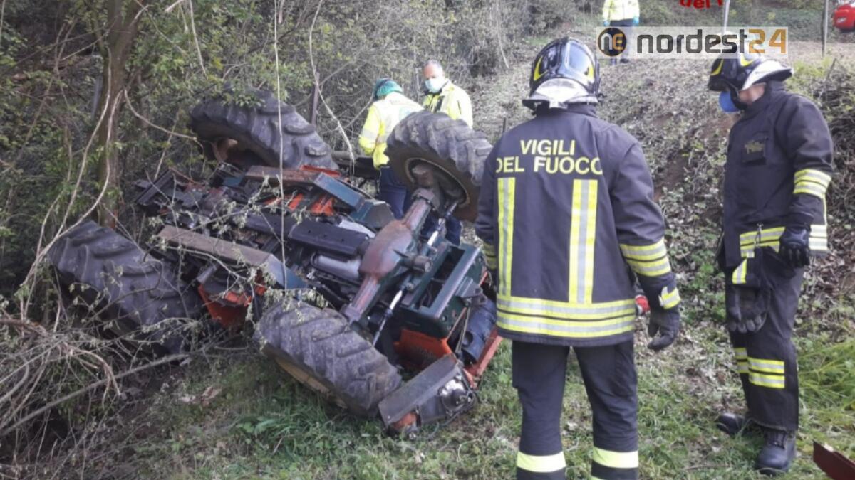 Si rovescia con il trattore: agricoltore 71enne muore sul colpo - 