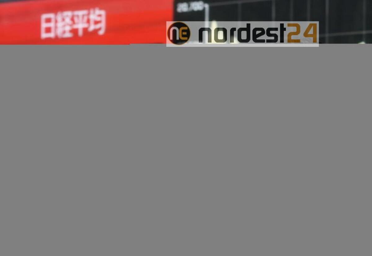 Borsa, Tokyo apre poco variata (+0,15%) - 