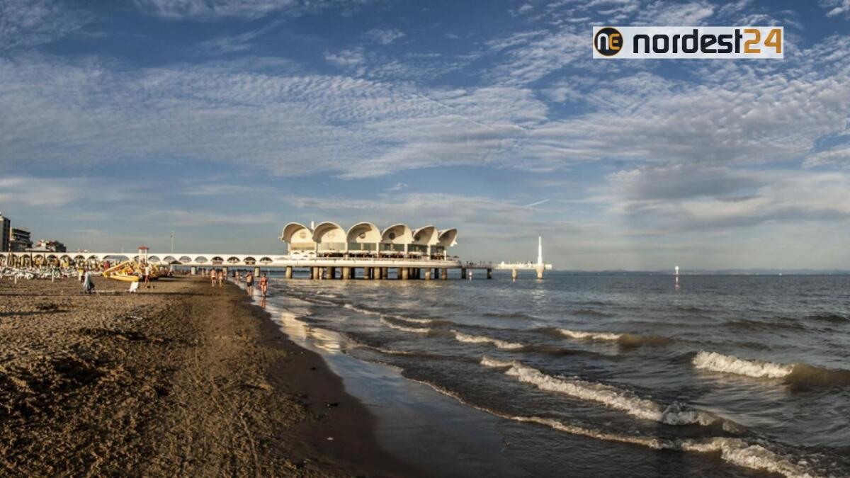A Lignano riapre la spiaggia, ciclabile e parchi: ok sole, tuffi e passeggiate - 