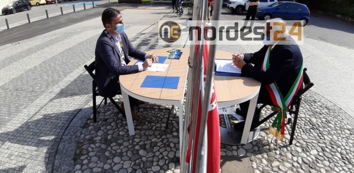 Fase 2: scrivania a confine Gorizia - 