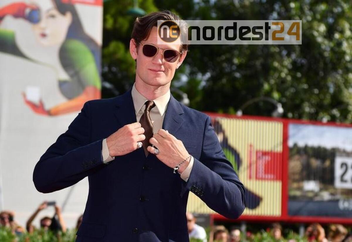 Teatro: i protagonisti di The Crown in scena senza pubblico - 