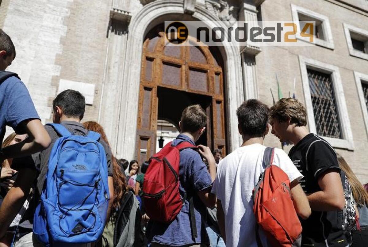 Cisl, incostituzionale esame terza media - 