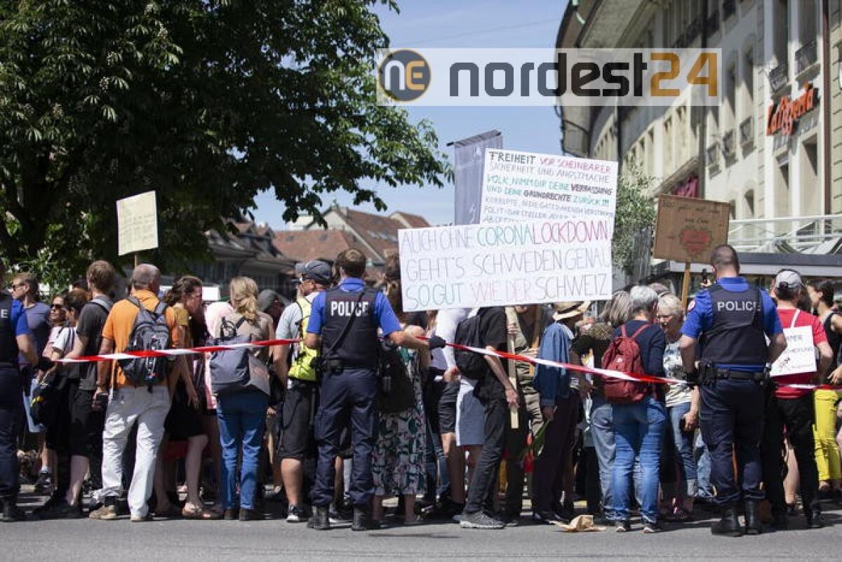 In Svizzera proteste contro lockdown - 