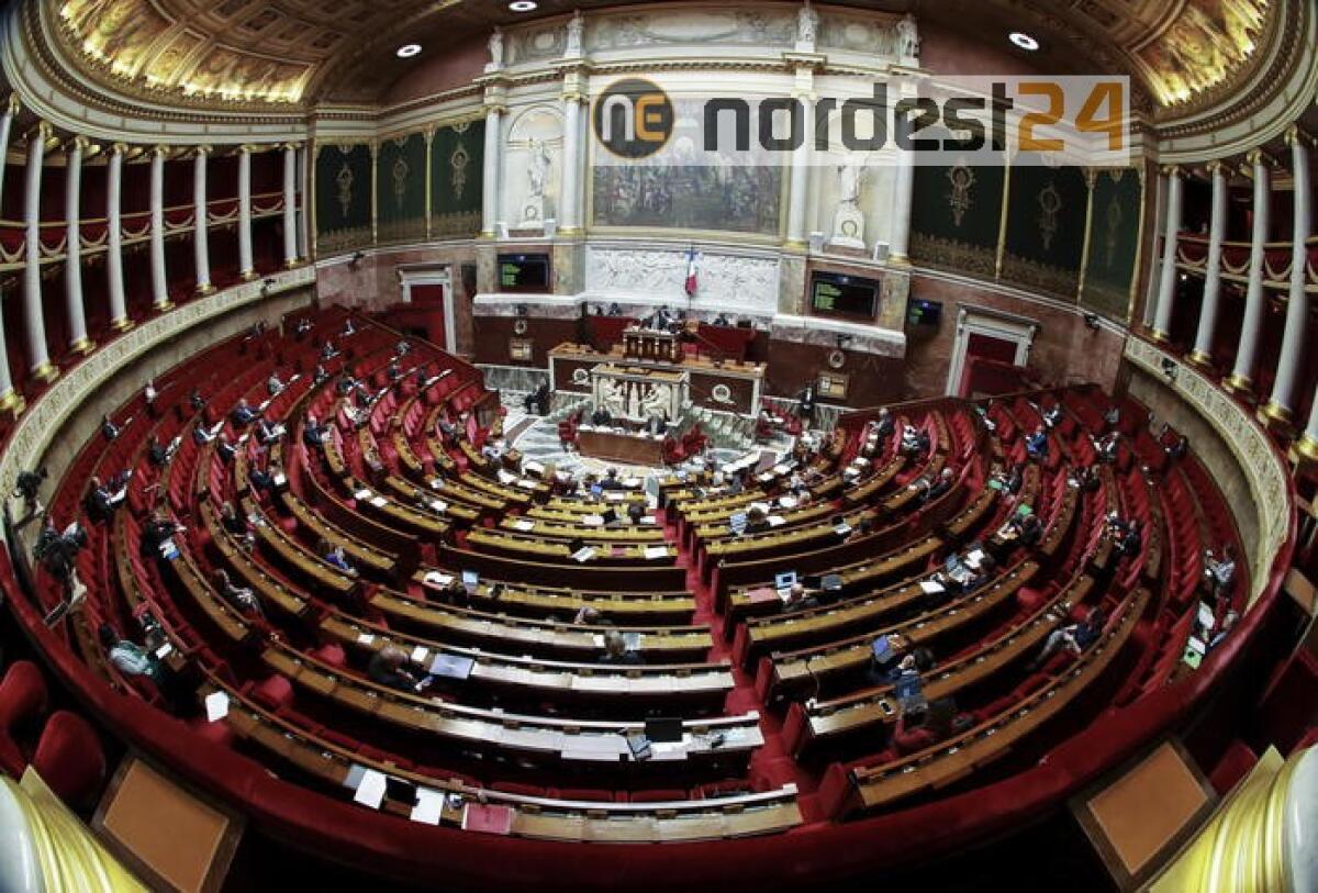 Francia, stato d'emergenza fino al 10/7 - 