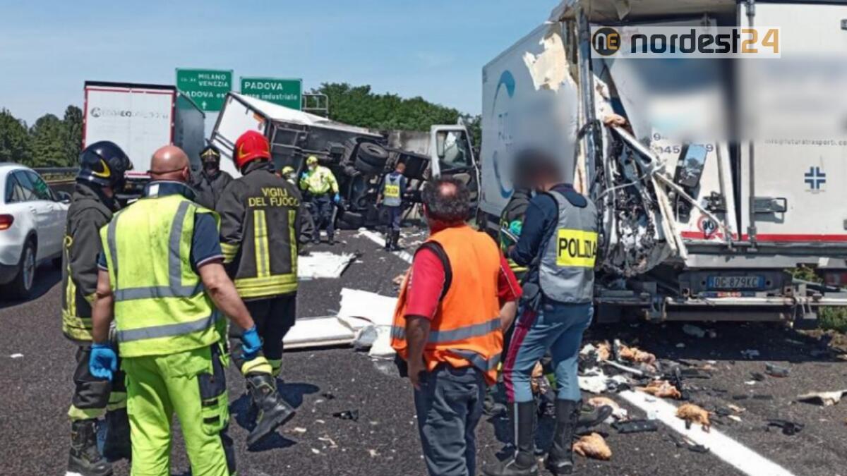 Incidente in autostrada: scontro tra due camion, un ferito - 