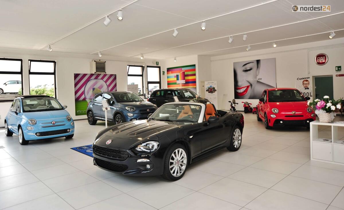 Fase 2, Governo: dal 4 riaprono concessionari di auto - 