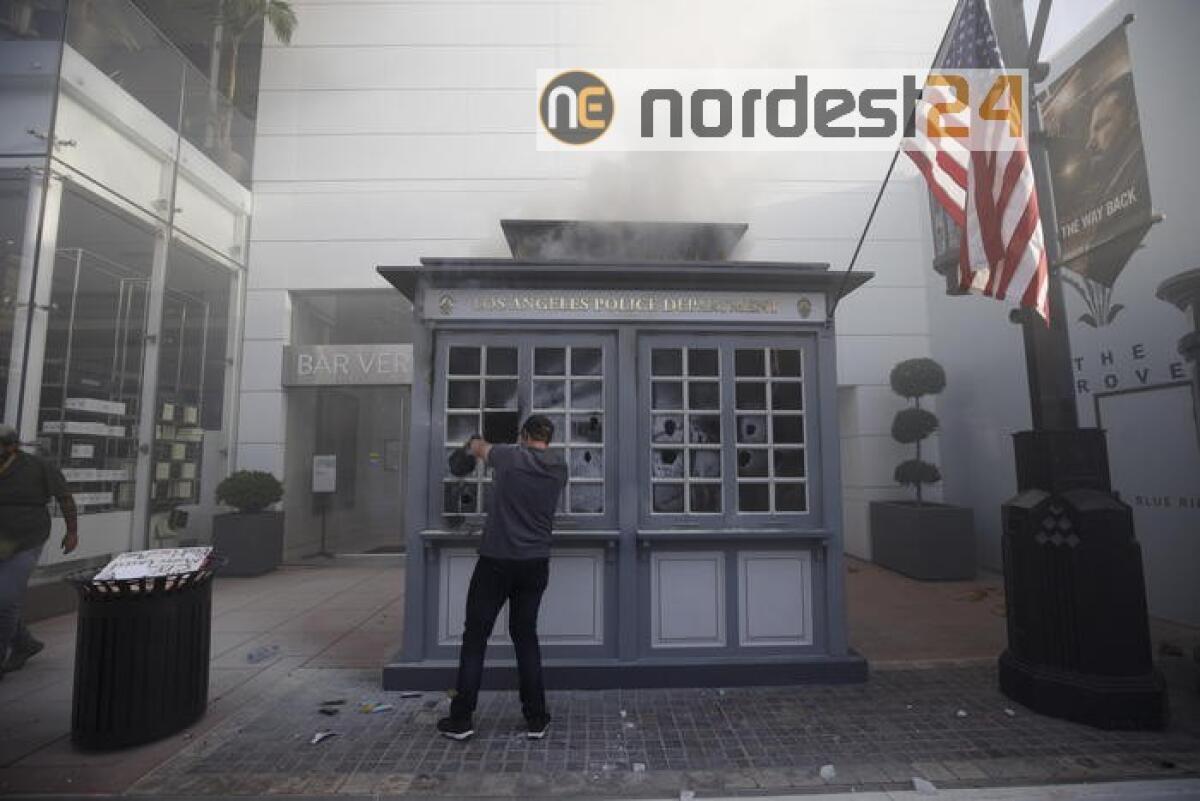 Minneapolis, fino 1.400 gli arresti - 