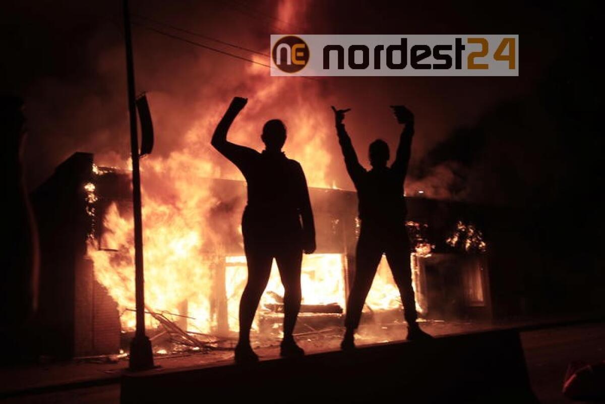 Minneapolis: 'Pentagono, truppe pronte' - 