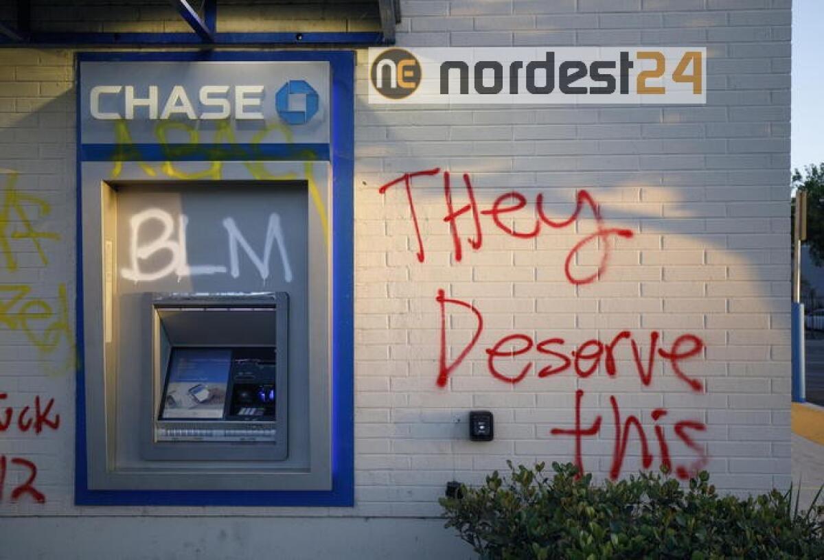 Stato d'emergenza a Los Angeles - 