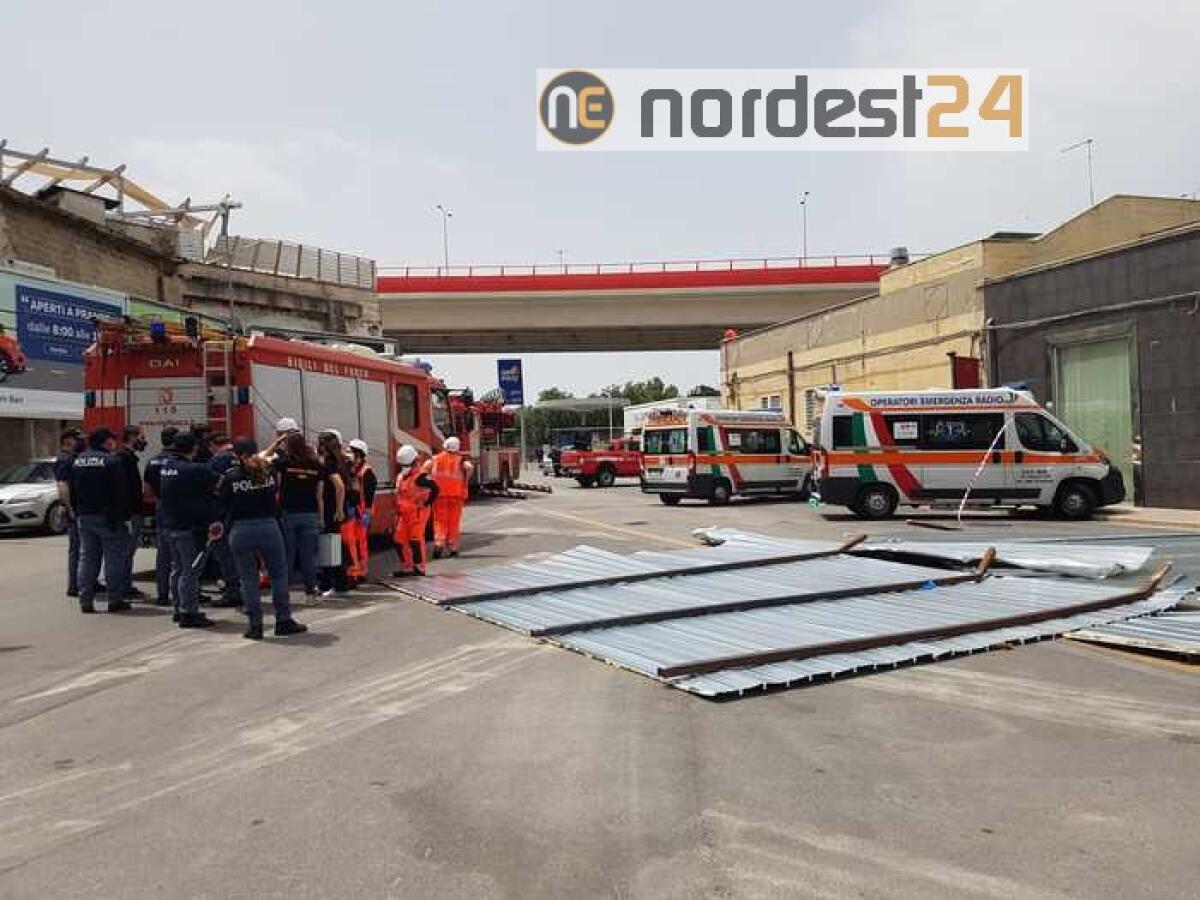 Bari,vento fa volare lamiera,donna muore - 