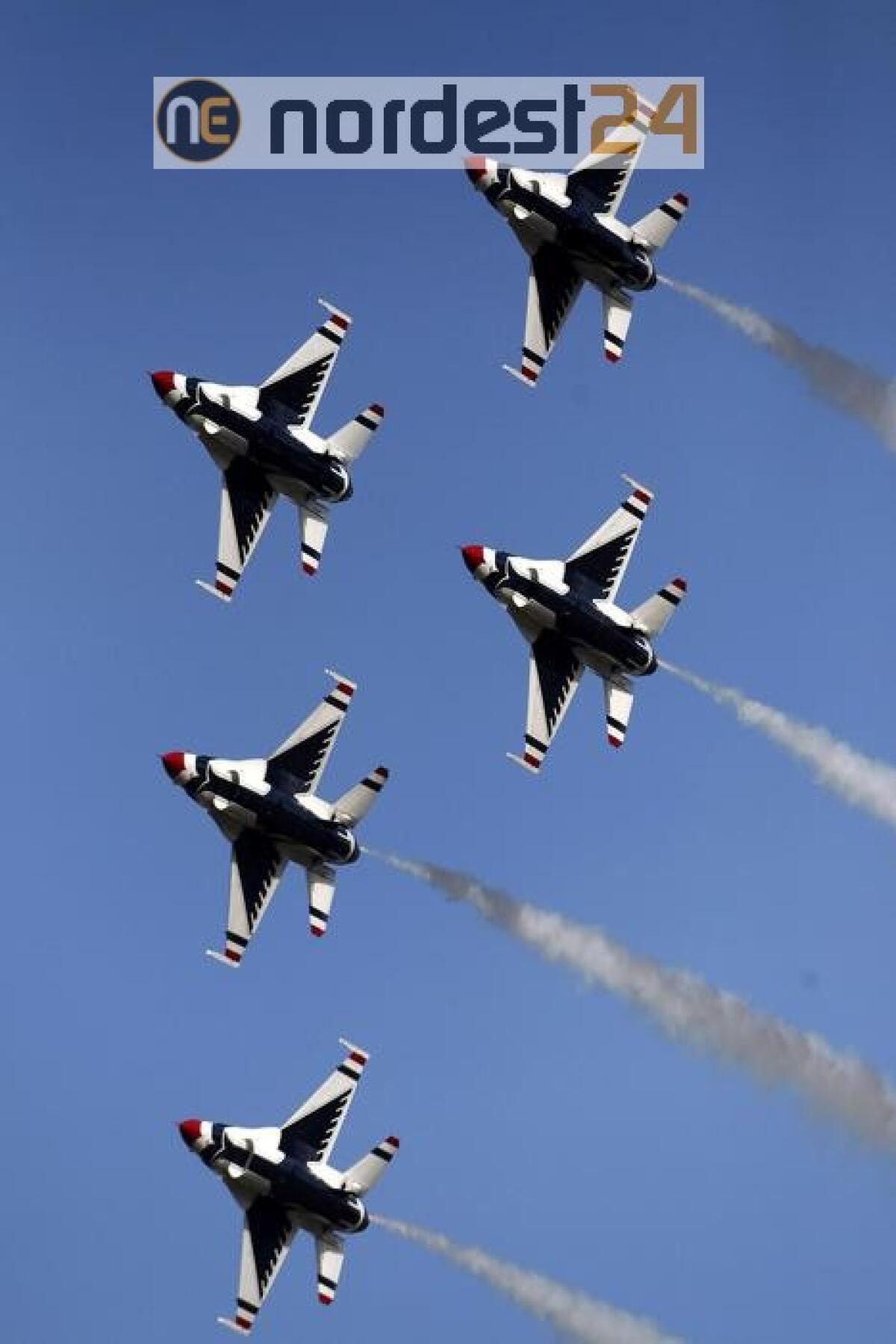 Canada: cade aereo acrobatico, un morto - 