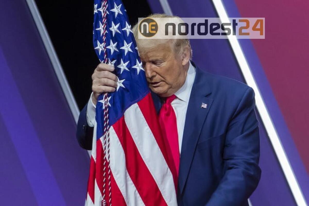 Trump, bandiere a lutto per morti virus - 