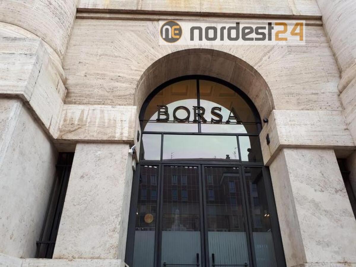 Borsa; Milano apre invariata - 