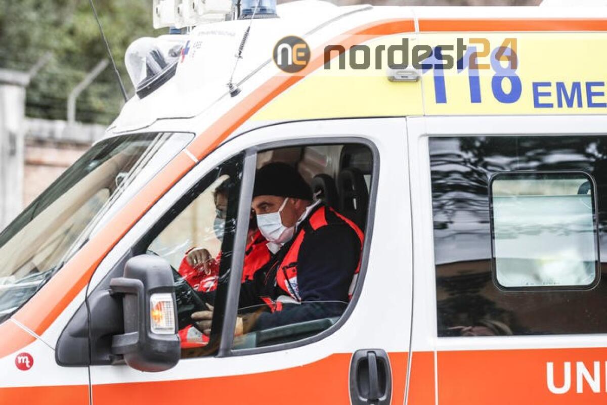 Tre morti in scontro tra moto - 