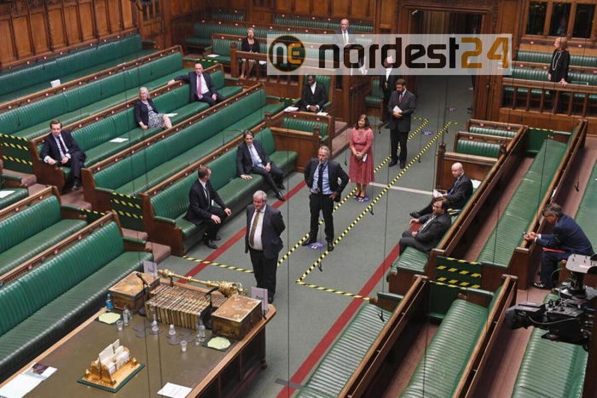 Parlamento Gb torna ai suoi riti - 