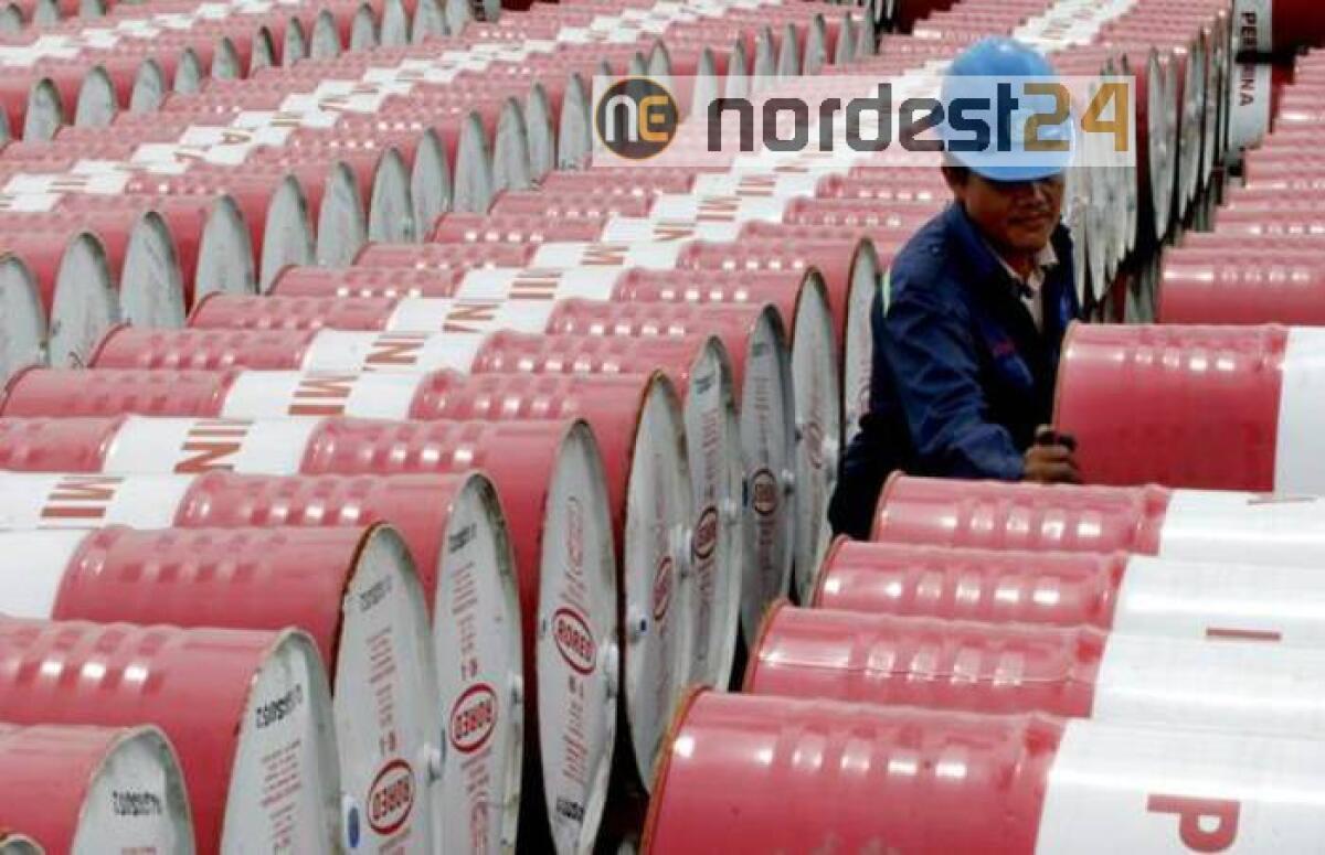 Petrolio chiude in forte calo a Ny, -8,2% - 