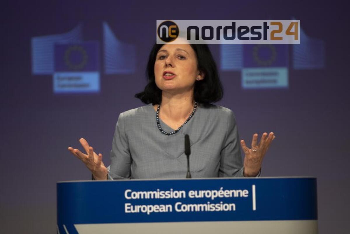 Jurova, da Cina e Russia disinformazione - 