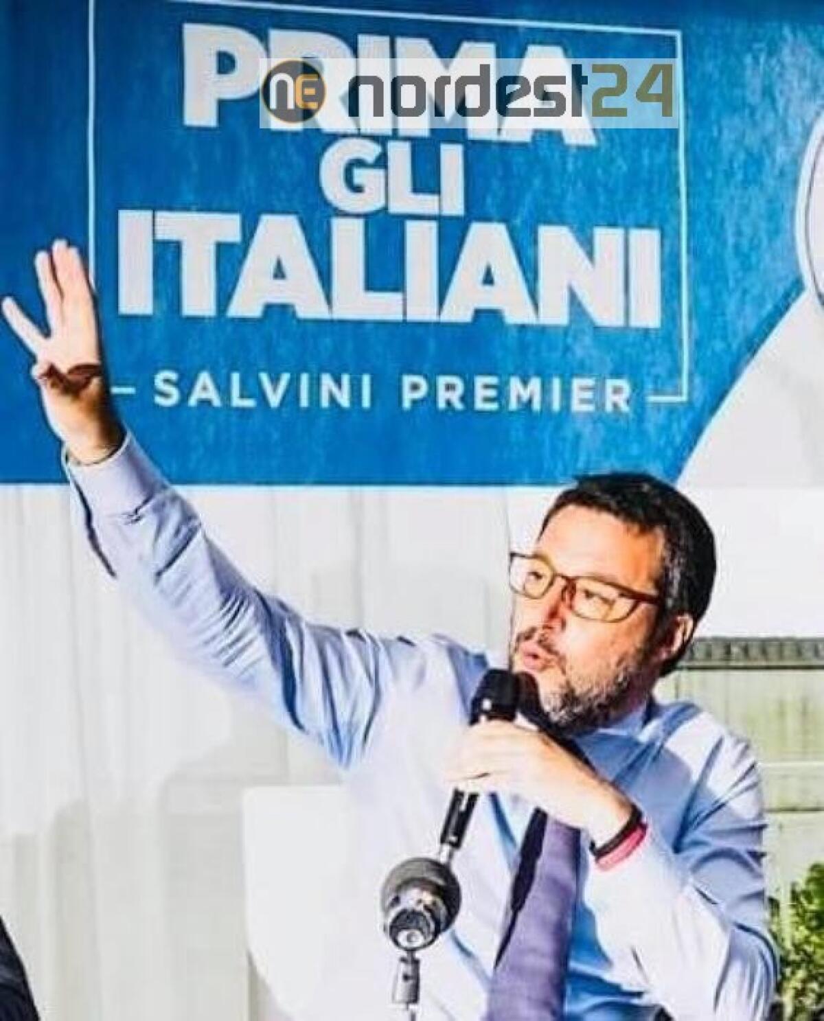 Salvini, facciamo vacanze italiane - 