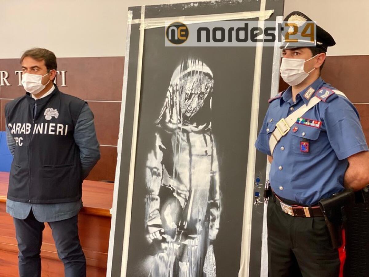 Porta Banksy Bataclan, pm' Non so perchè - 