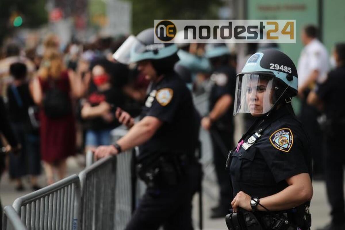 Floyd: verso taglio fondi a polizia Ny - 