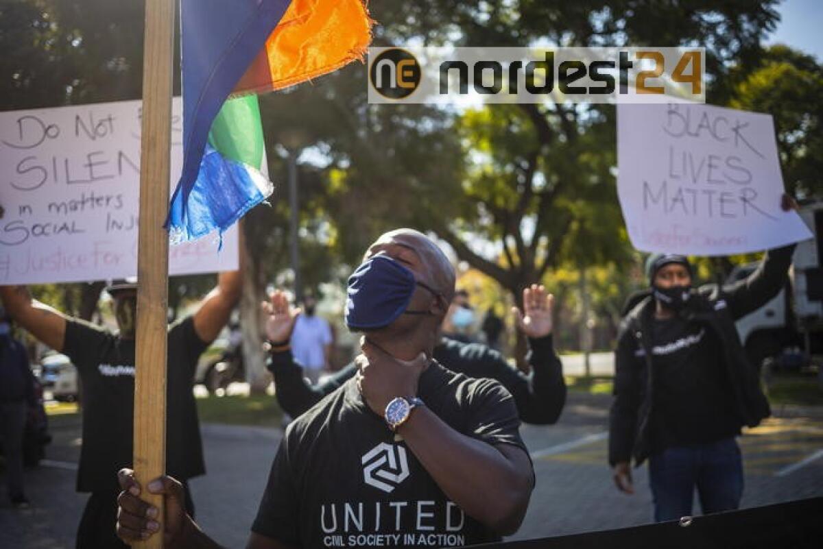 Sudafrica lancia campagna 'Black Friday' - 