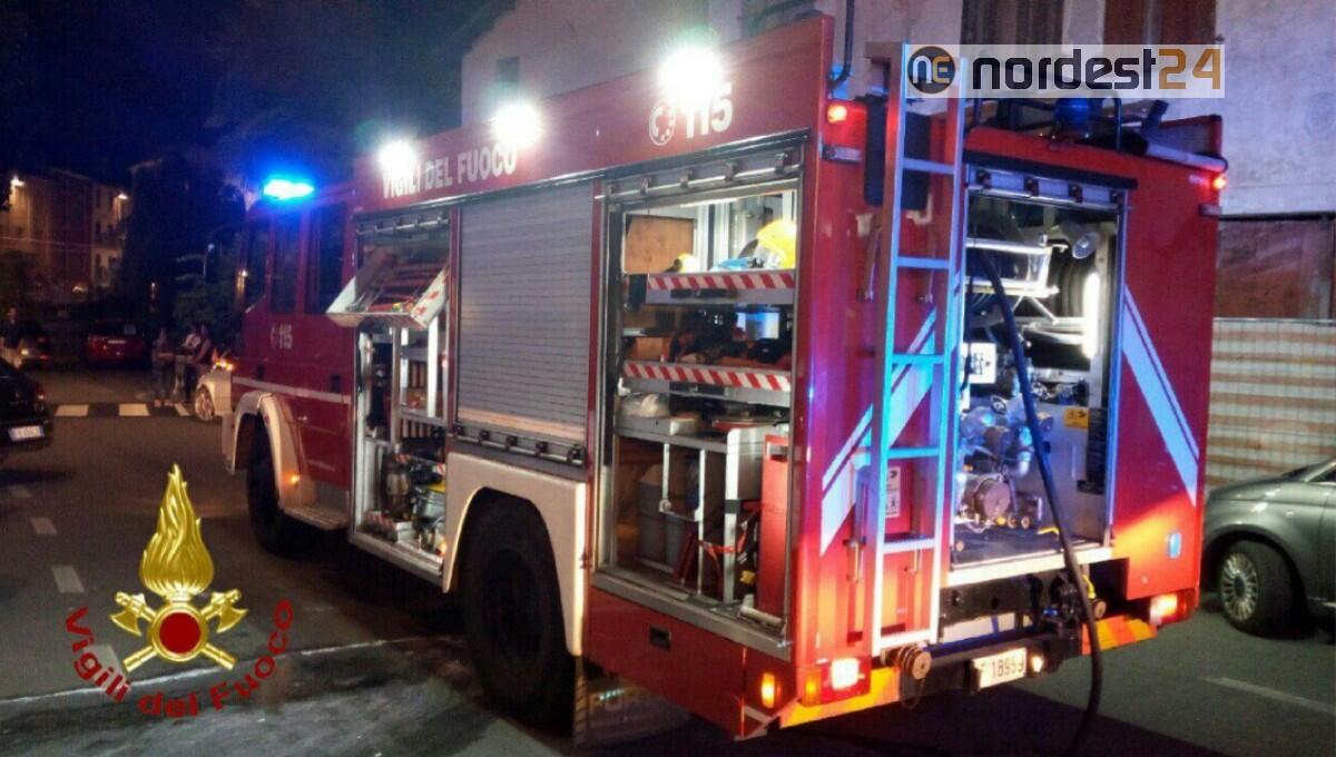 Sacile. Principio di incendio di un'auto in sosta - 
