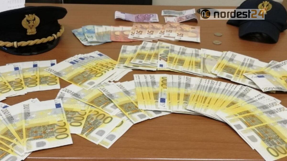 Trieste. Al bar con soldi falsi: arrestato 39enne e sequestrate banconote per 30mila euro - 