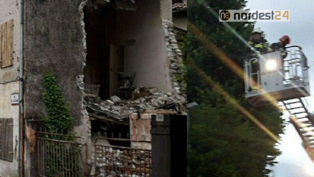 Manzano. Maltempo, crolla il tetto di una casa - 