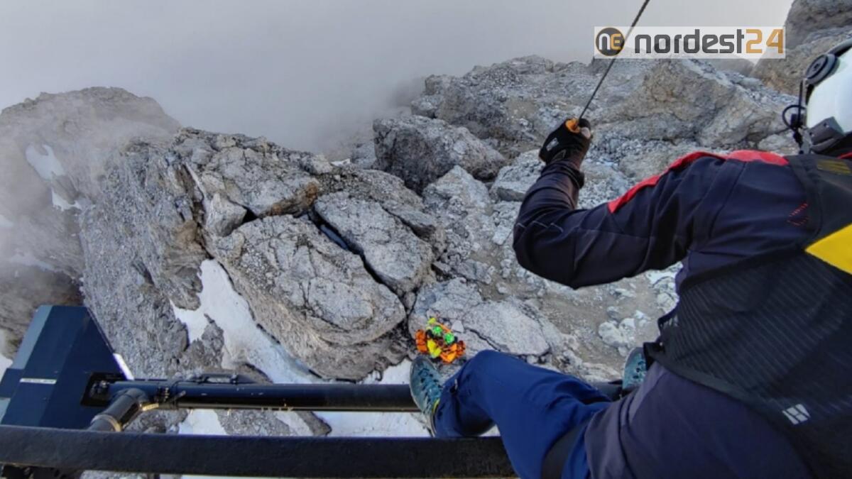 Auronzo di Cadore: 3 cordate in difficoltà sulle Tre Cime - 