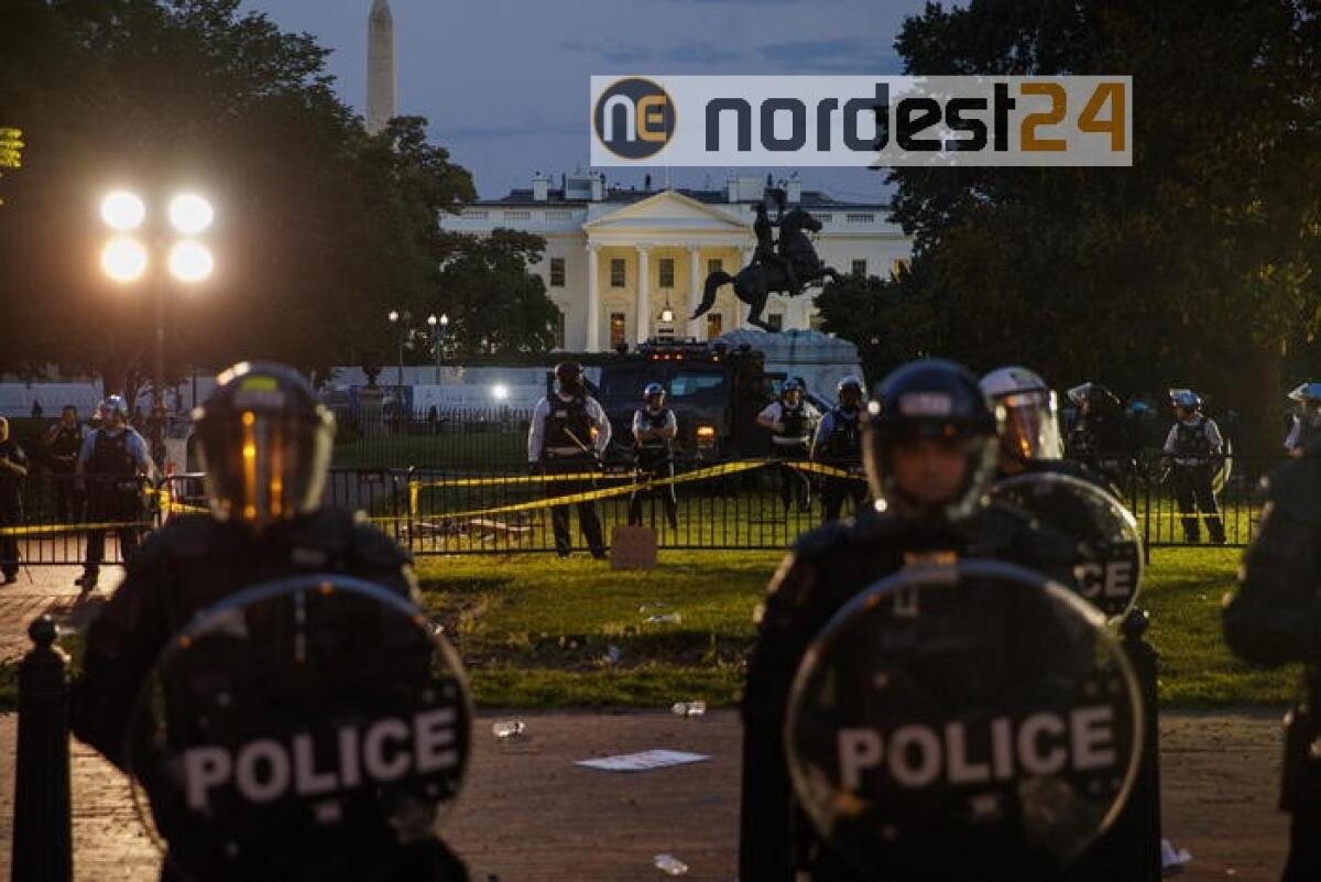 Trump in bunker Casa Bianca 3 giorni fa - 