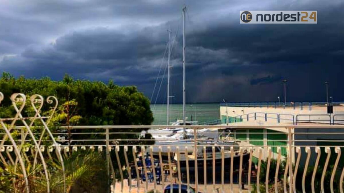 Cieli incredibili prima e dopo il temporale: le foto in Veneto e Friuli - 