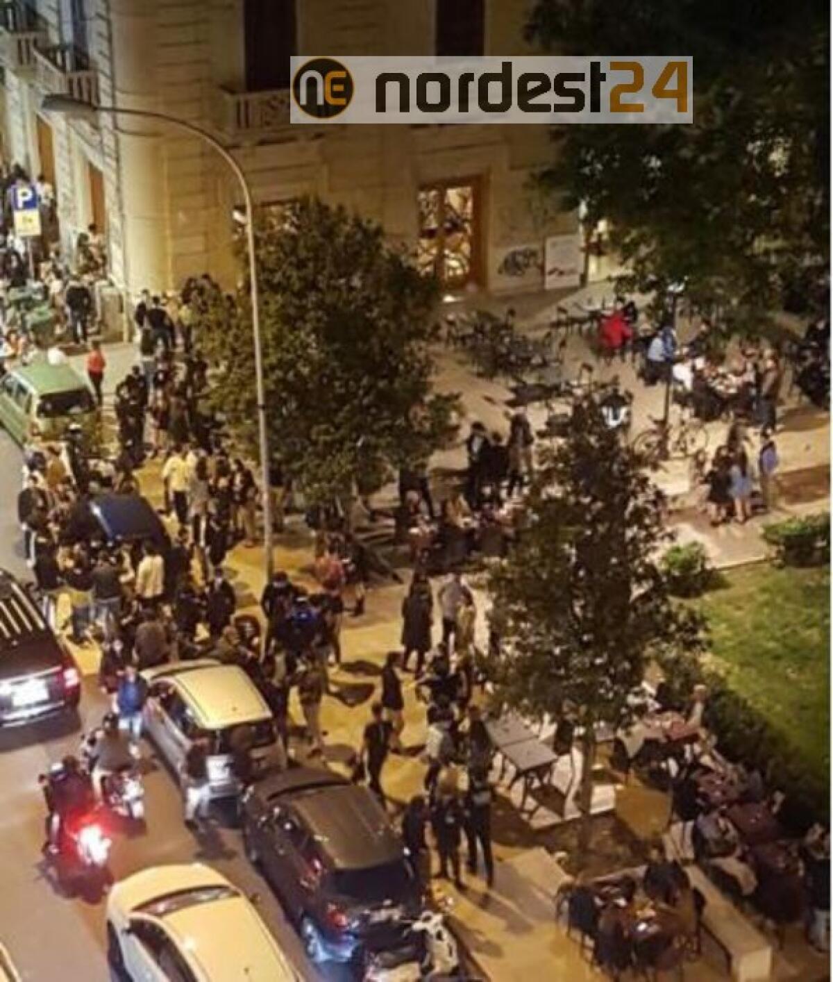 Bari, movida con fuochi e assembramenti - 