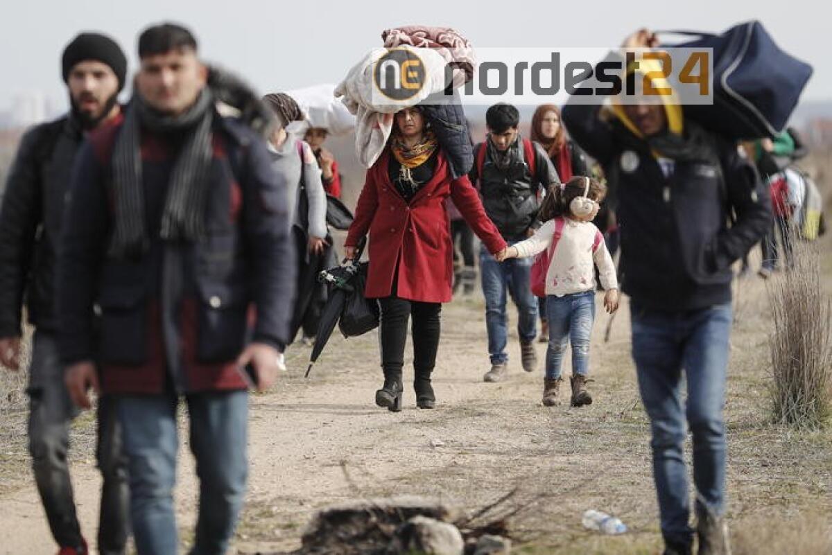 Siria, turchi sparano sui migranti, bimbo ucciso - 