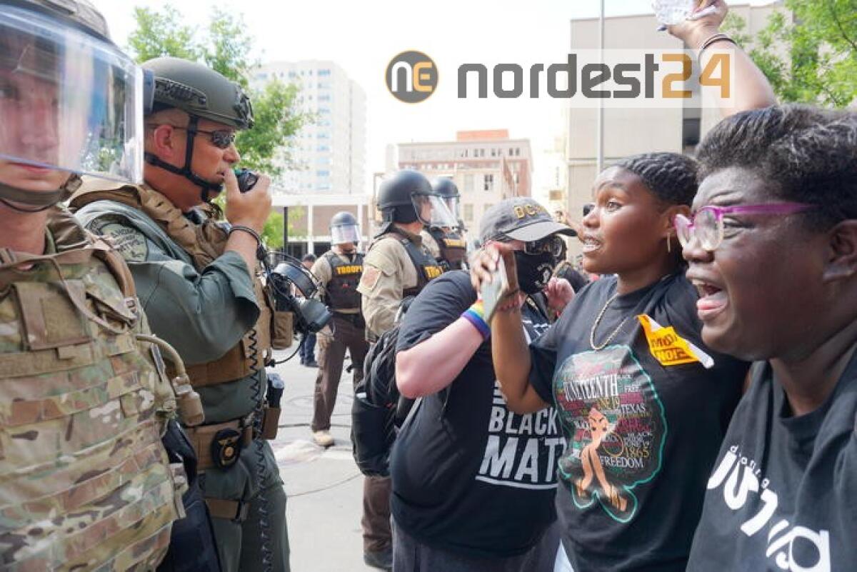 Tensione dopo comizio di Trump a Tulsa - 