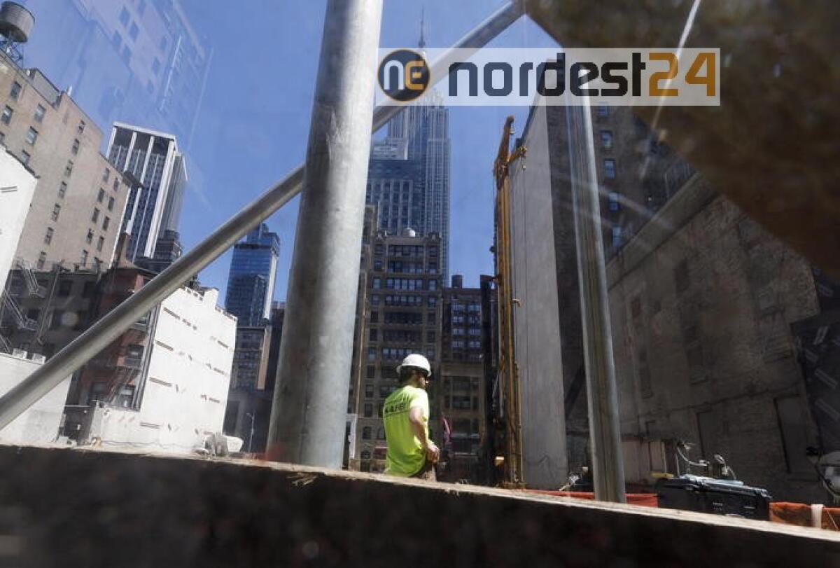 NY riapre, 400mila tornano al lavoro - 