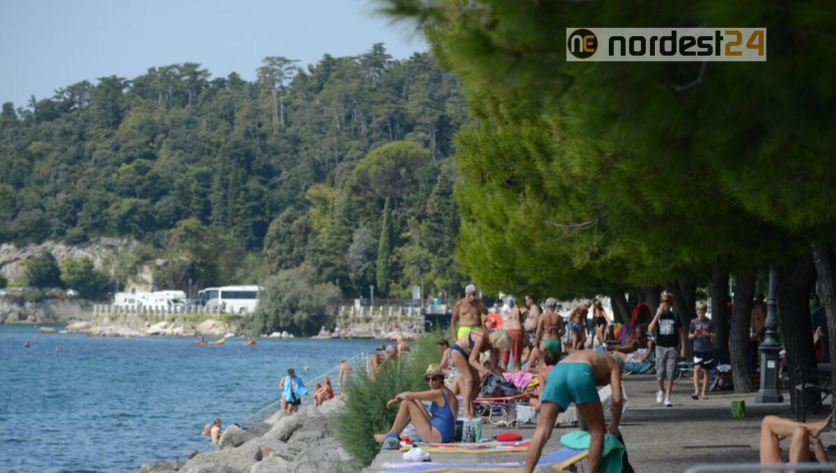 Trieste. 32enne ucraino si denuda a Barcola davanti a minori: denunciato - 