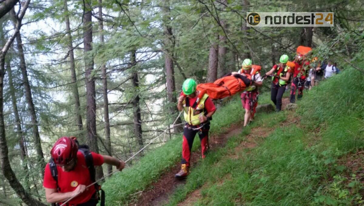 Invia un selfie dalla cima e poi scompare: escursionista ritrovata morta - 