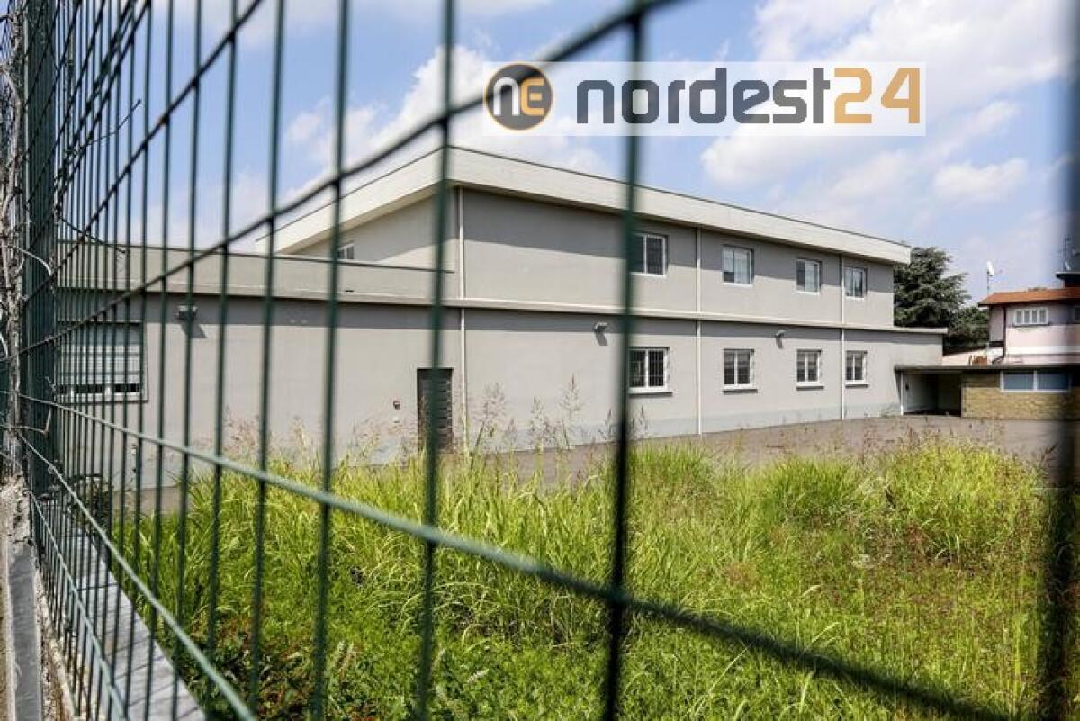 Fondi Lega: prestanome resta in carcere - 