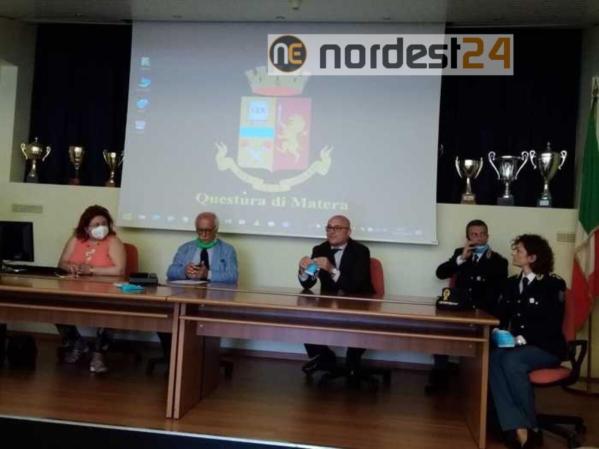 Nipote uccide nonno, arrestata 26enne - 