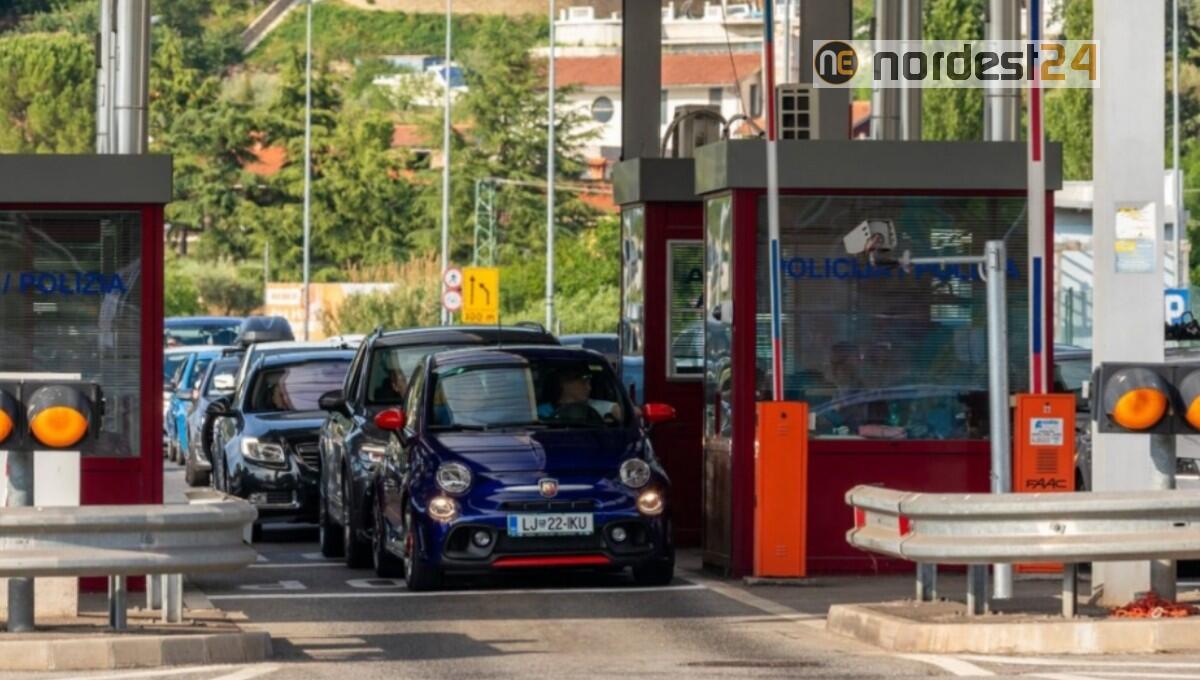 Lunghe code e ore di attesa ai valichi con la Slovenia e Croazia - 