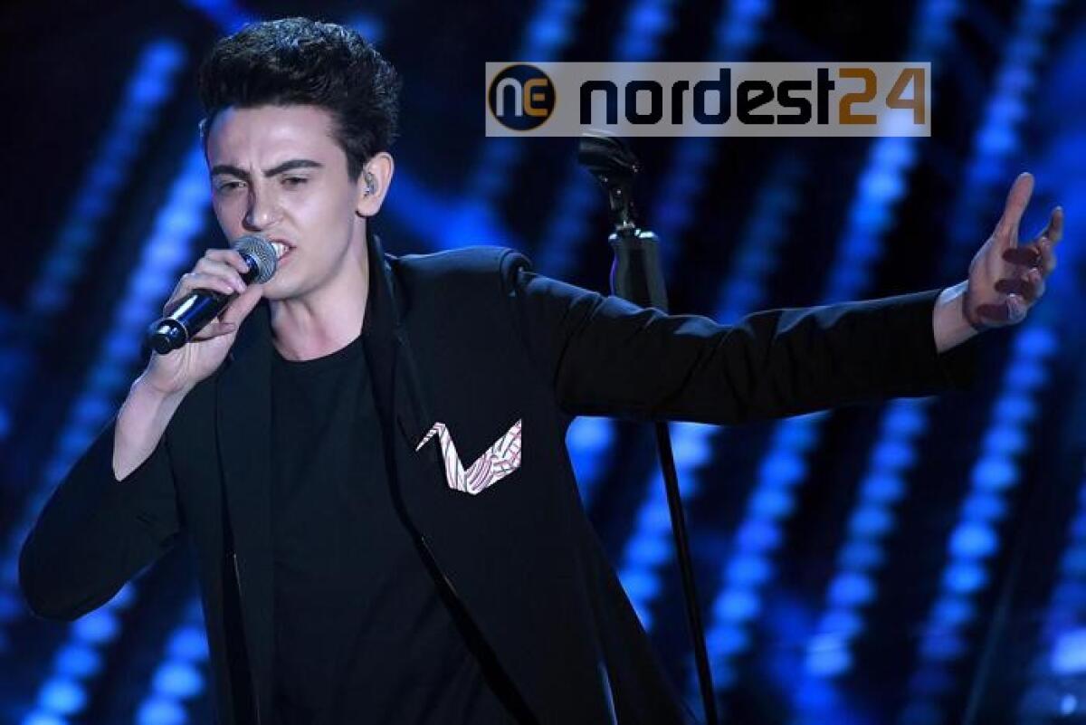 Michele Bravi patteggia 1 anno e 6 mesi - 