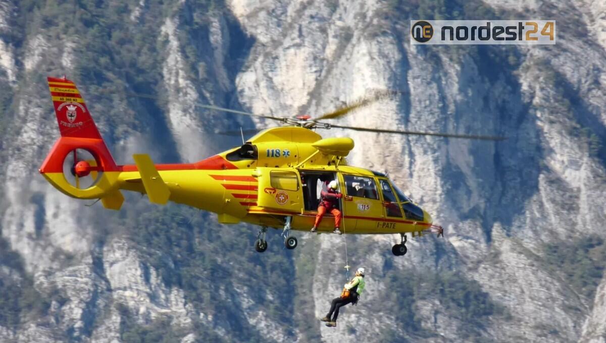Due giovani bloccati sui monti da ieri: tratti in salvo all'alba - 