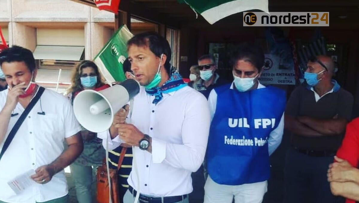 Udine. La protesta dei sindacati davanti all'ospedale: assunzioni immediate - 